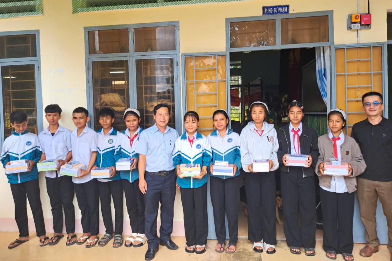 Cắt đứt Vòng xoáy Gia Lai: Đồng hành với học sinh khó khăn trước thềm năm học mới