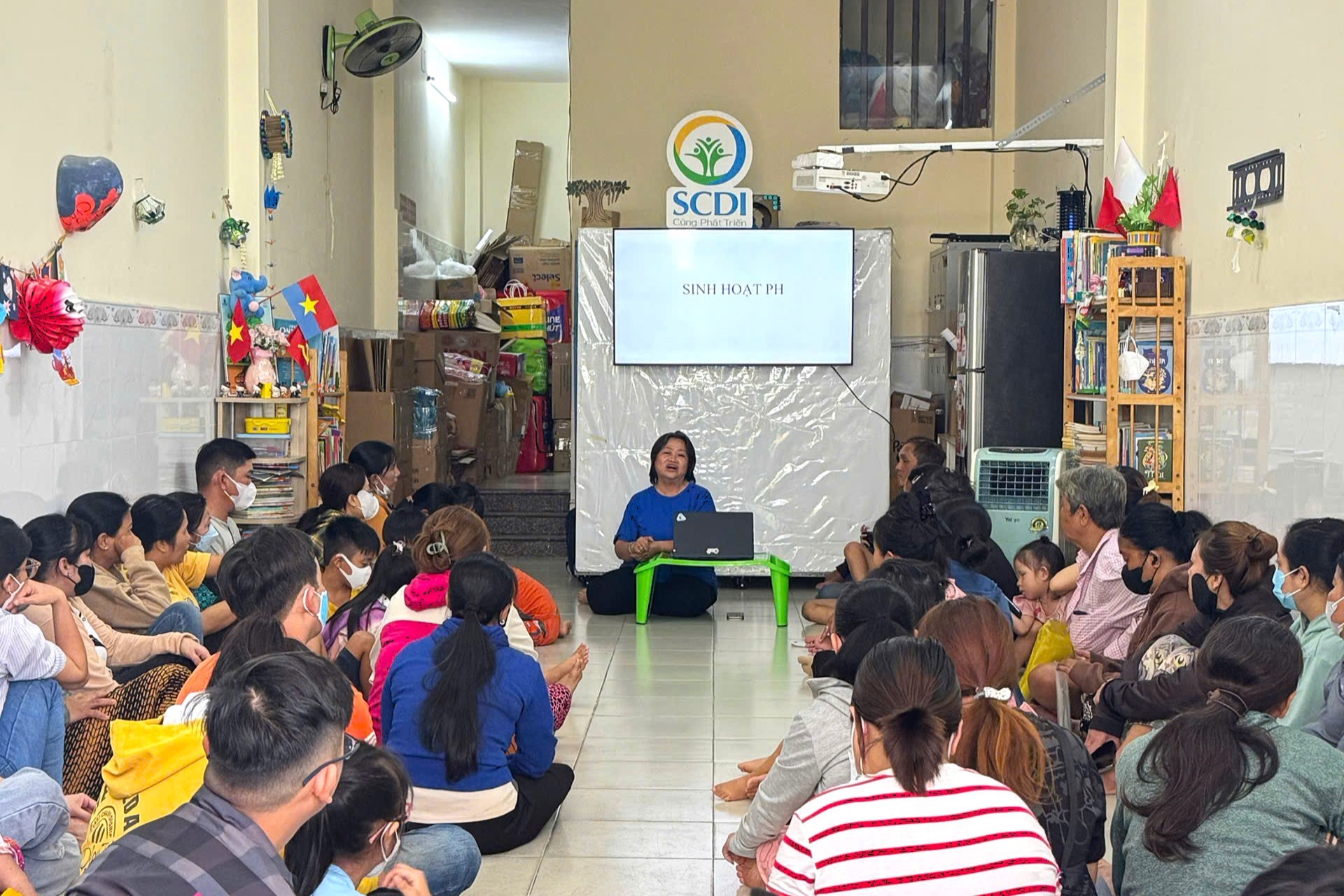 Đa dạng các hoạt động cùng trẻ Cắt đứt Vòng xoáy