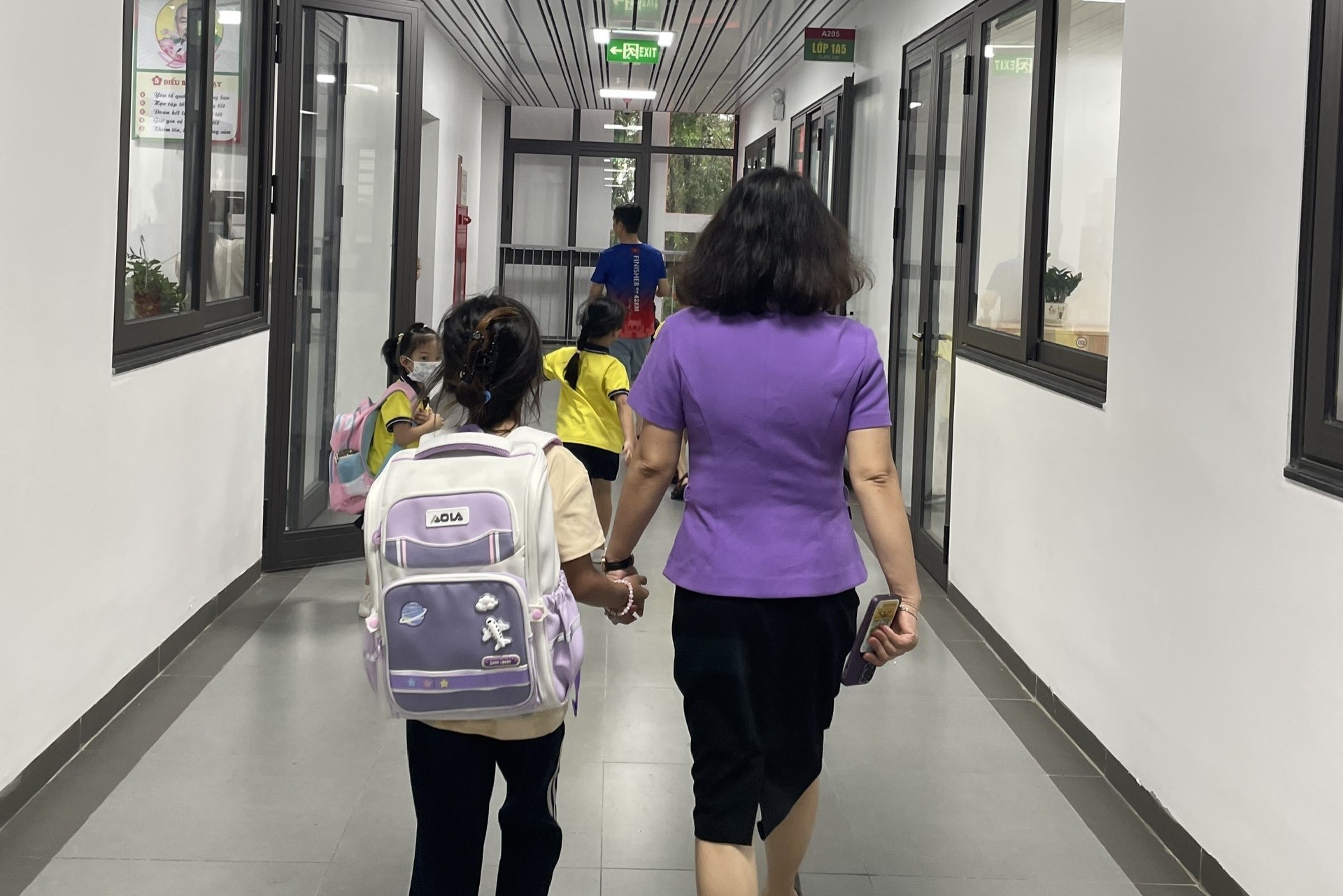 Tấm vé vào đời