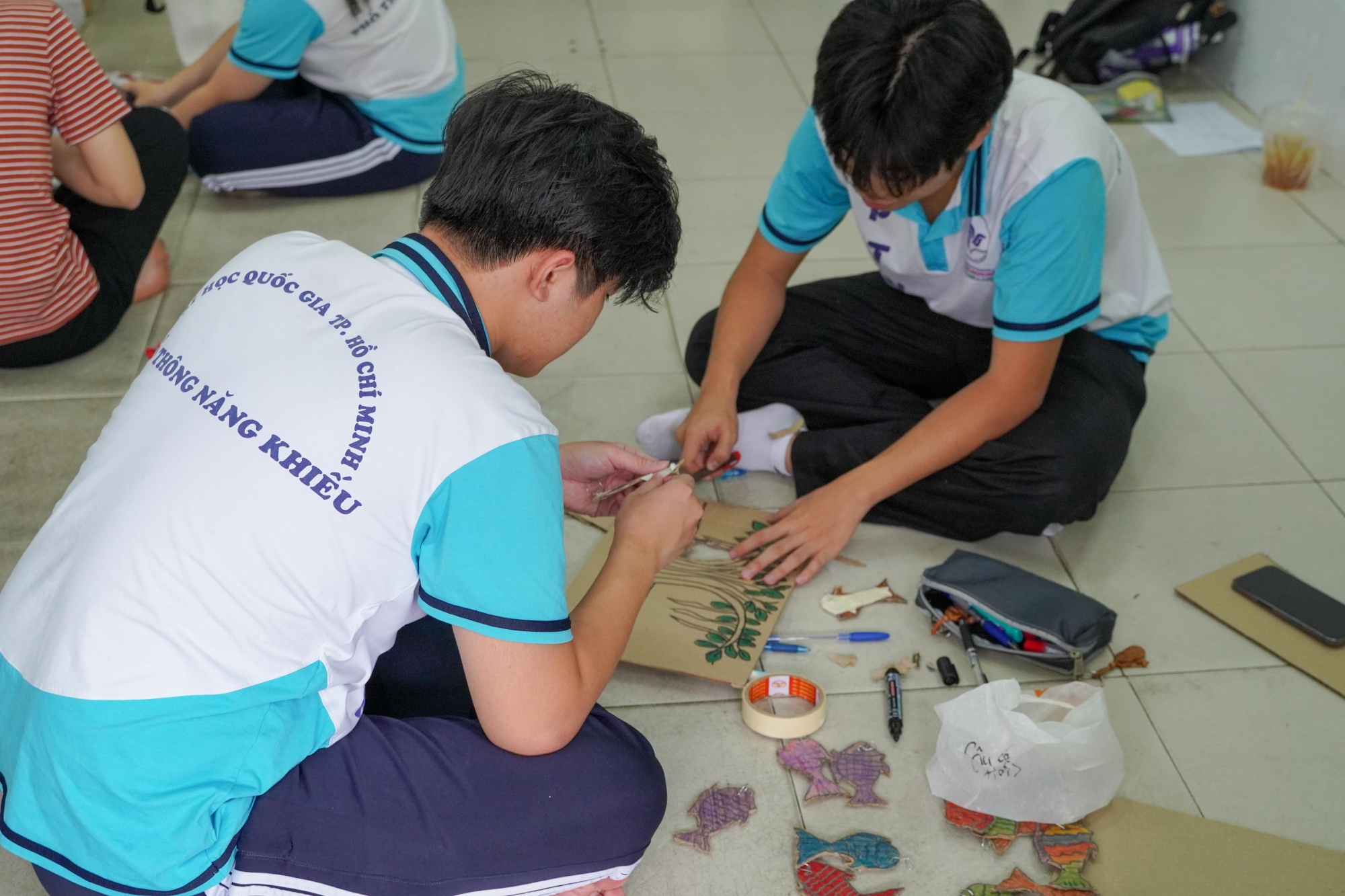 Chuẩn bị Tết Trung thu cho các em nhỏ trong chương trình Cắt đứt Vòng xoáy tại TP. Hồ Chí Minh