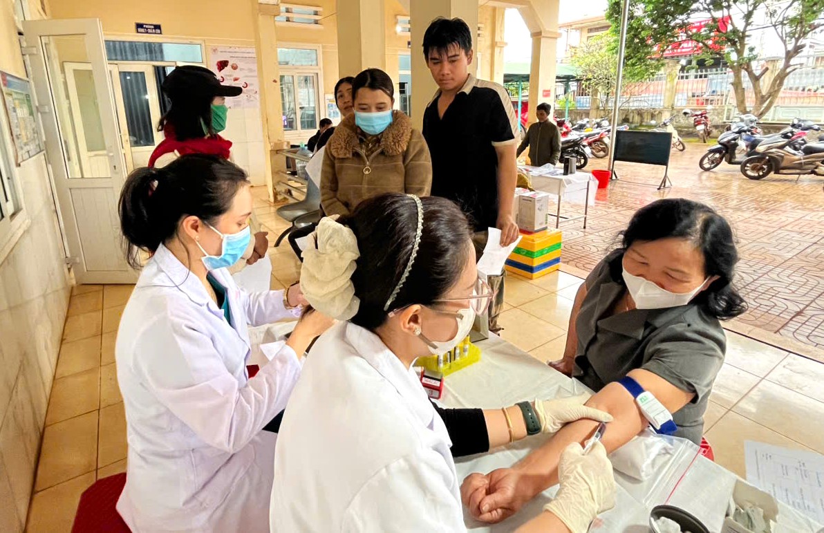 Khảo sát sốt xuất huyết tại cộng đồng: Dự án DENGAGE bền bỉ cán đích