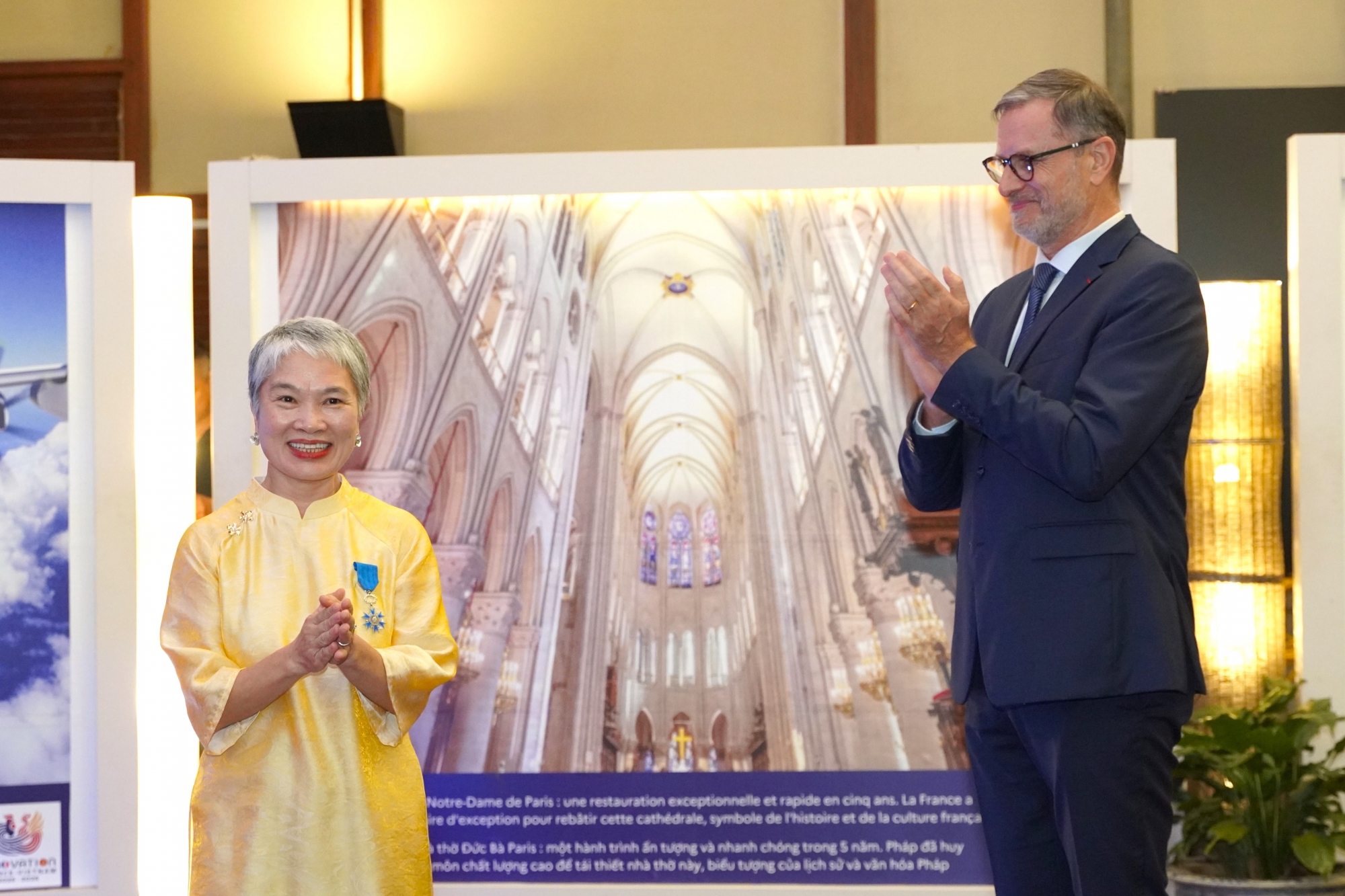 BS. Khuất Thị Hải Oanh nhận Huân chương Công trạng Quốc gia của Cộng hòa Pháp